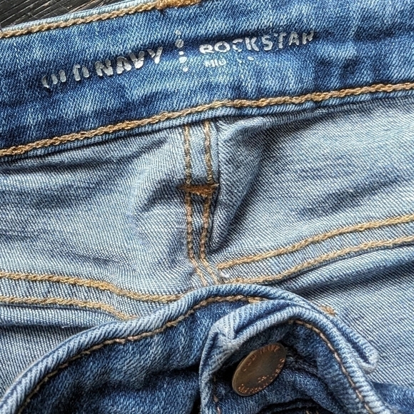 Old Navy Rockstar Jeans Size 8 Regular - Picture 3 of 4